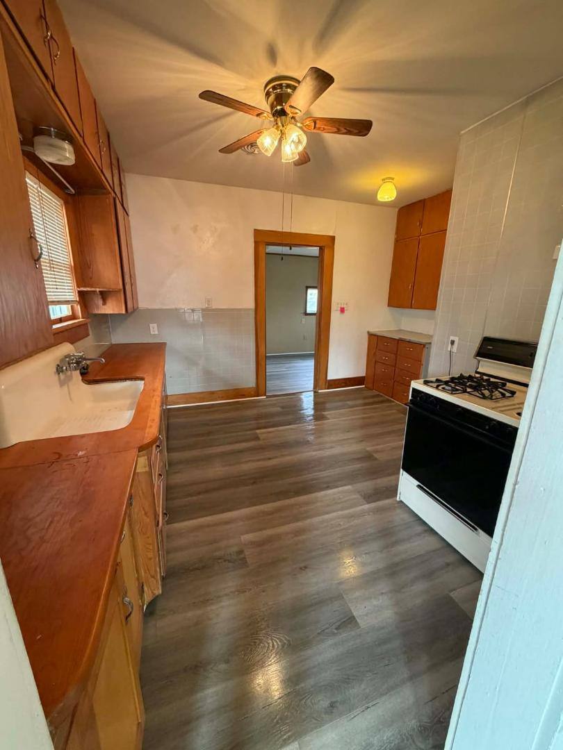 House for rent at 1109 Grove St, Perry, OK 73077