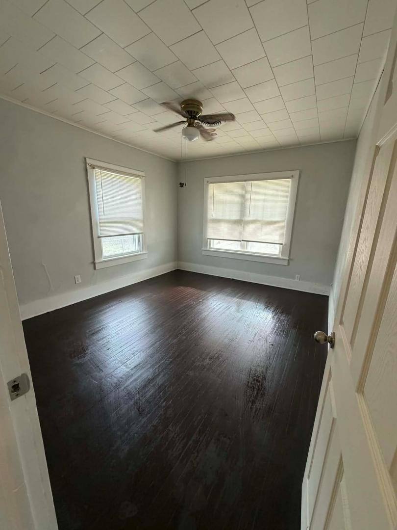 House for rent at 1109 Grove St, Perry, OK 73077