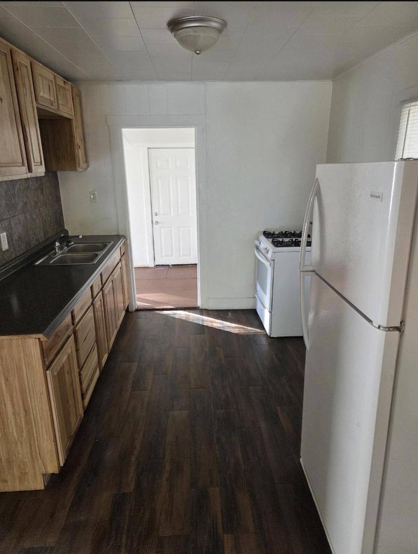House for rent at 604 Grove St, Perry, OK 73077