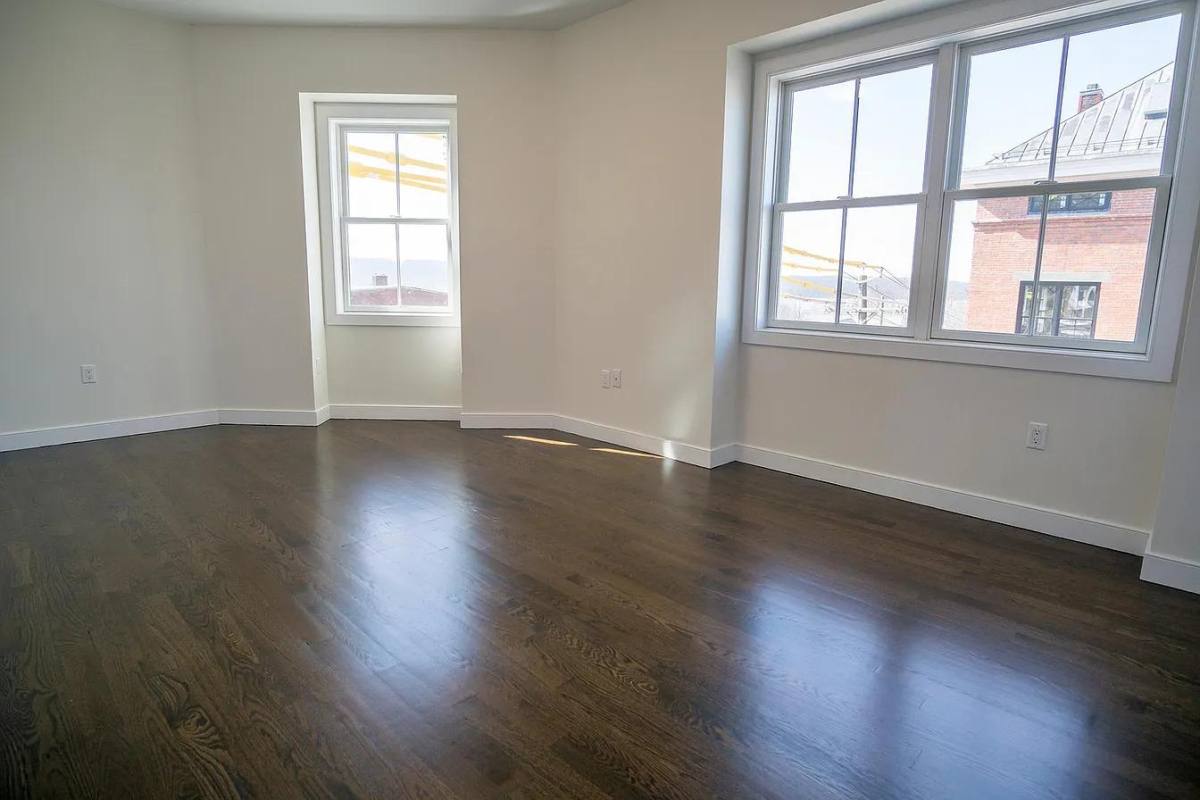 Apartment for rent at 78 Main St #1A, Dobbs Ferry, NY 10522