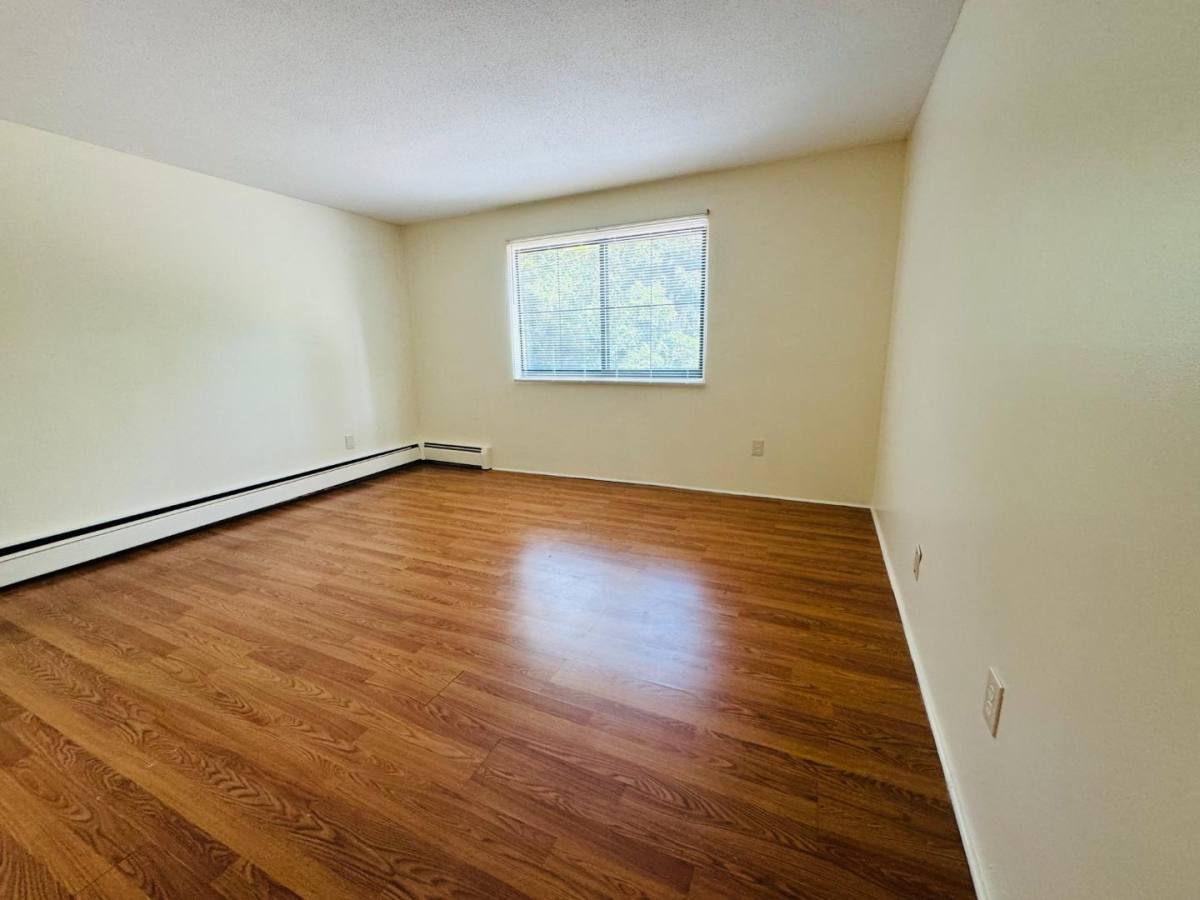 Apartment for rent at 126-136 Mammoth Rd #12, Hooksett, NH 03106