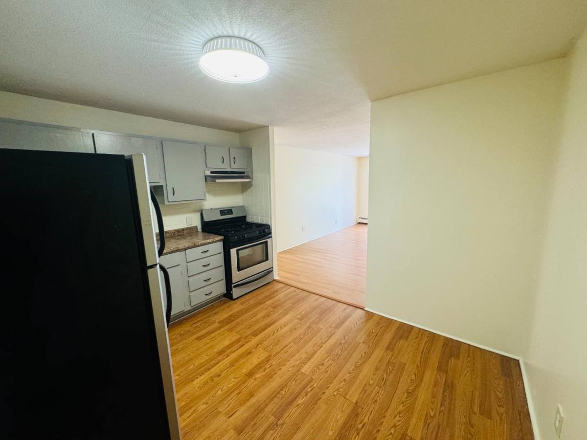 Apartment for rent at 126-136 Mammoth Rd #12, Hooksett, NH 03106