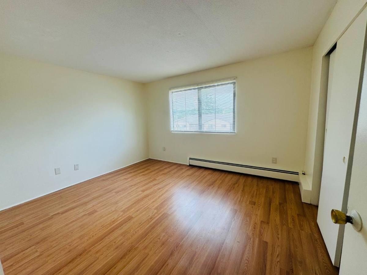 Apartment for rent at 126-136 Mammoth Rd #12, Hooksett, NH 03106