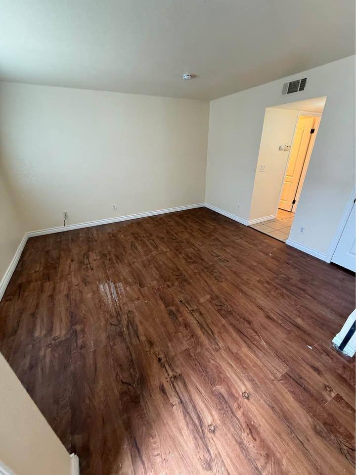 Townhouse for rent at 4875 E McKinley Ave #117, Fresno, CA 93703