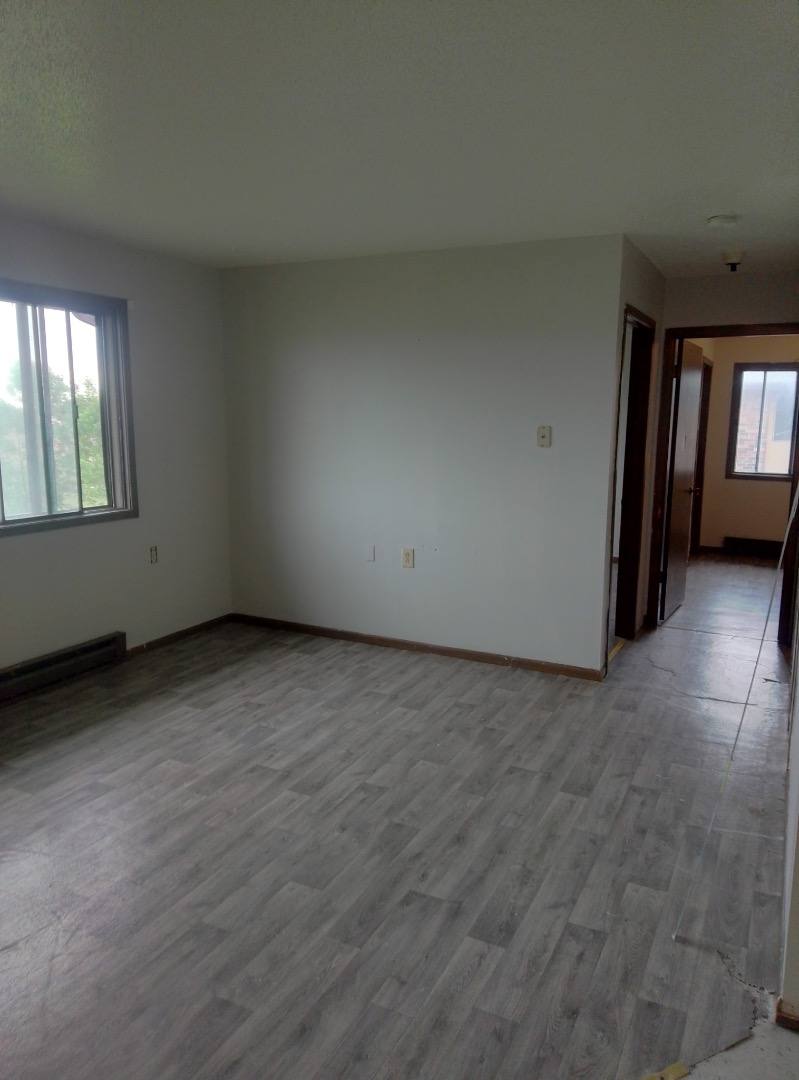 Apartment for rent at 307 Ilion Ave #15, Chariton, IA 50049
