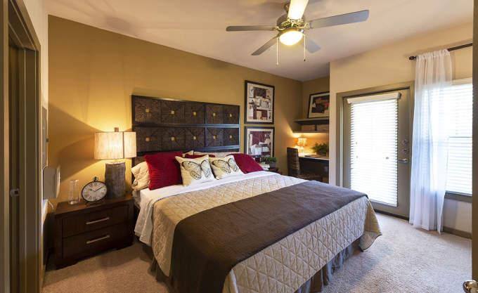 Apartment for rent at 14698 Briar Forest Dr, Houston, TX 77077