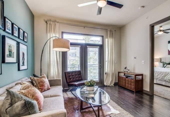 Apartment for rent at 935 N Wilcrest Dr, Houston, TX 77079