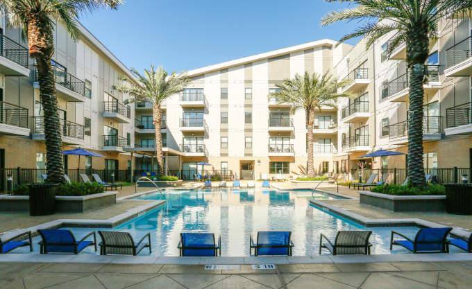 Apartment for rent at 9233 Westheimer Rd, Houston, TX 77063