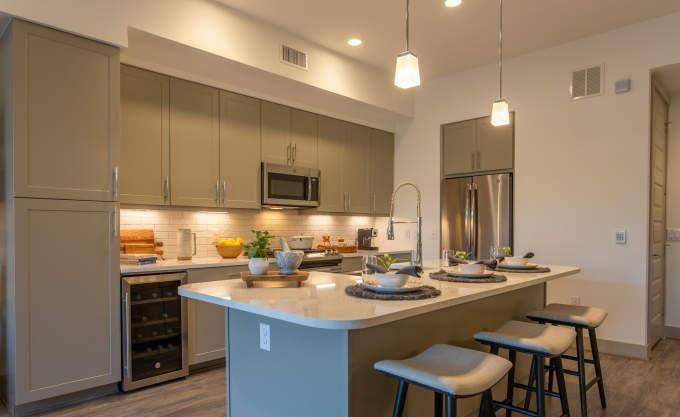 Apartment for rent at 515 W 20th St, Houston, TX 77008