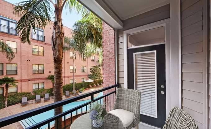 Apartment for rent at 3833 Cummins St, Houston, TX 77027