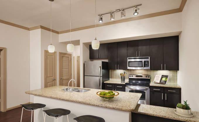 Apartment for rent at 2700 Travis St #174, Houston, TX 77006