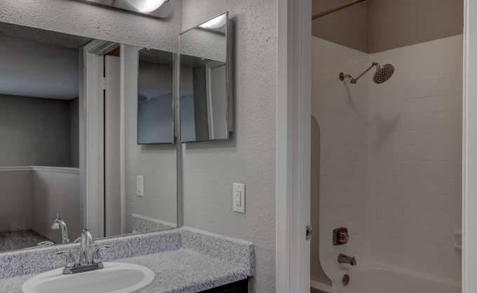 Apartment for rent at 2100 Tannehill Dr, Houston, TX 77008