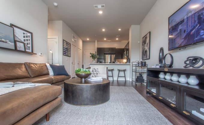 Apartment for rent at 700 W Cavalcade St, Houston, TX 77009