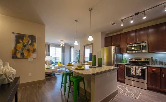Apartment for rent at 155 Birdsall St, Houston, TX 77007