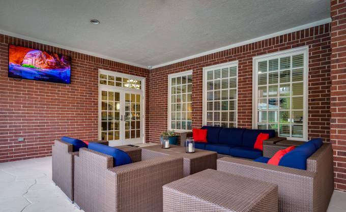 Apartment for rent at 1200 Winrock Blvd, Houston, TX 77057