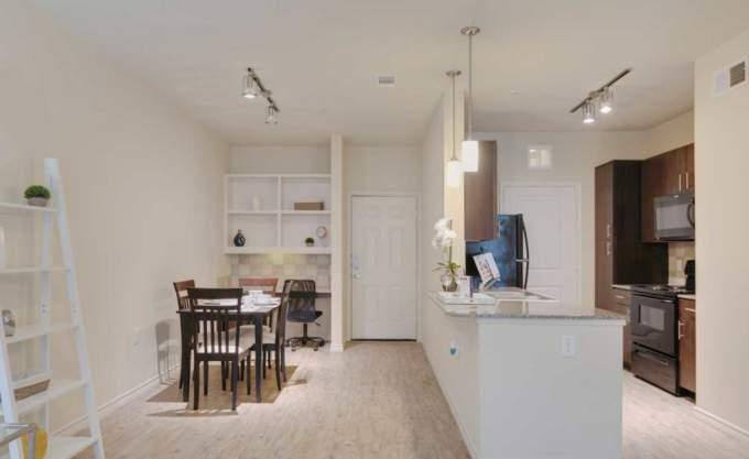 Apartment for rent at 2121 Ella Blvd, Houston, TX 77008