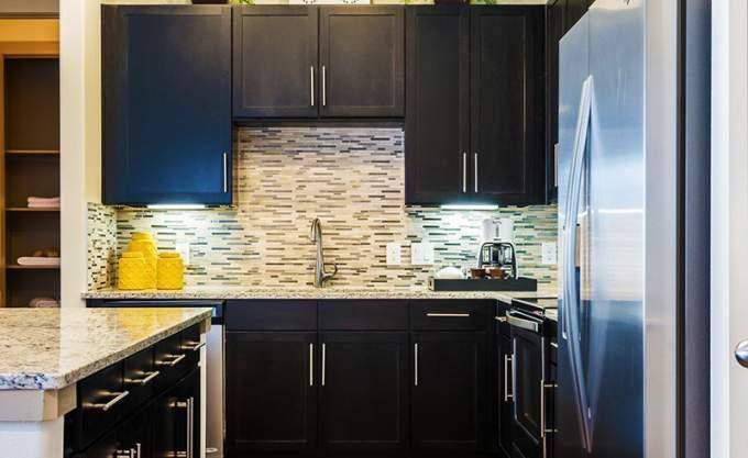 Apartment for rent at 2626 Fountain View Dr, Houston, TX 77057