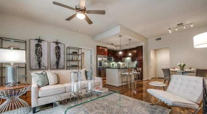 Apartment for rent at 500 Crawford St, Houston, TX 77002