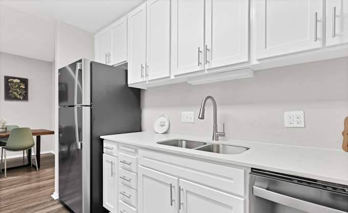Apartment for rent at 1819 Augusta Dr, Houston, TX 77057