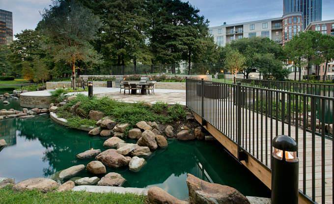 Apartment for rent at 3100 Post Oak Blvd, Houston, TX 77056
