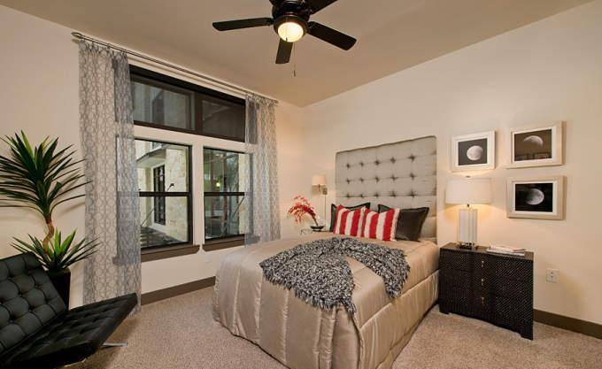 Apartment for rent at 3100 Post Oak Blvd, Houston, TX 77056