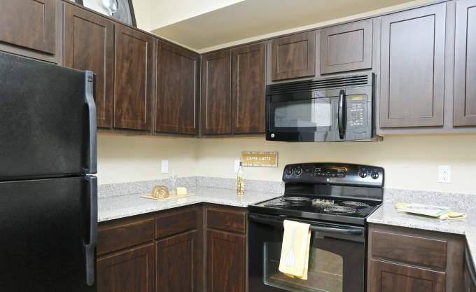 Apartment for rent at 11400 Space Center Blvd, Houston, TX 77059
