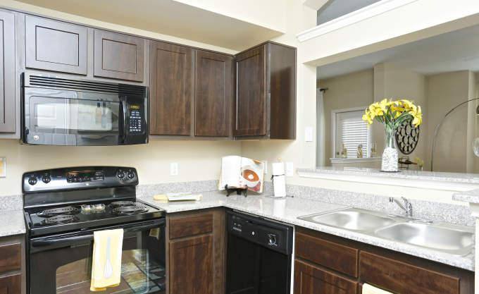 Apartment for rent at 11400 Space Center Blvd, Houston, TX 77059
