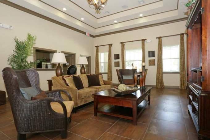 Apartment for rent at 13960 Hillcroft St, Houston, TX 77085