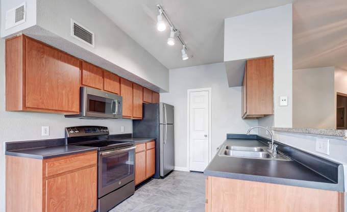 Apartment for rent at 6620 Gessner Rd, Houston, TX 77040