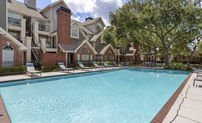 Apartment for rent at 2828 Greenbriar Dr, Houston, TX 77098