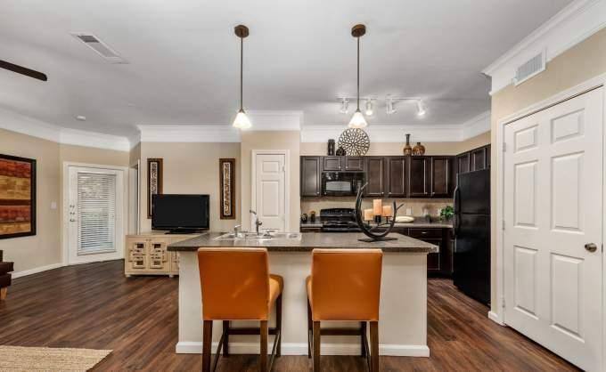 Apartment for rent at 1800 S Egret Bay Blvd, League City, TX 77573