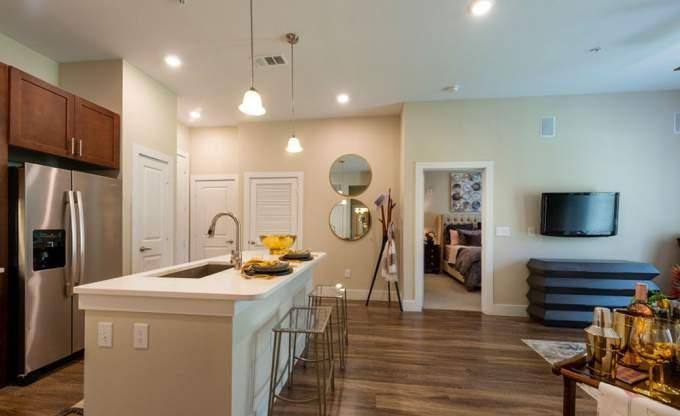 Apartment for rent at 1550 Leona St, Houston, TX 77009