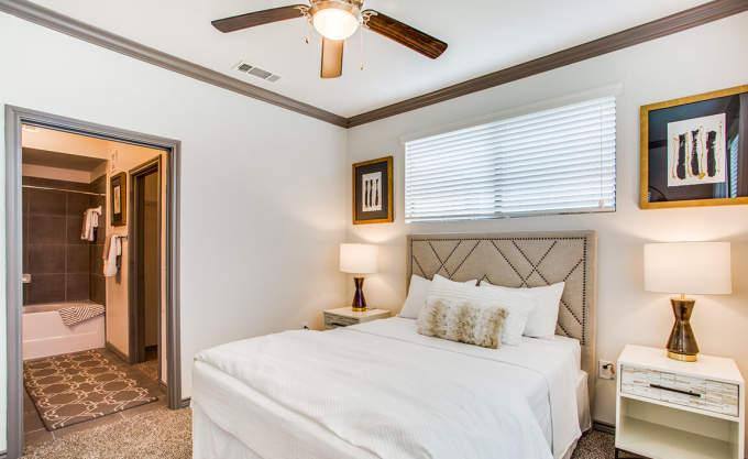 Apartment for rent at 13115 Whittington Dr, Houston, TX 77077