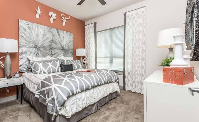 Apartment for rent at 4040 Koehler St, Houston, TX 77007