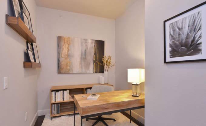 Apartment for rent at 1111 Post Oak Blvd, Houston, TX 77056