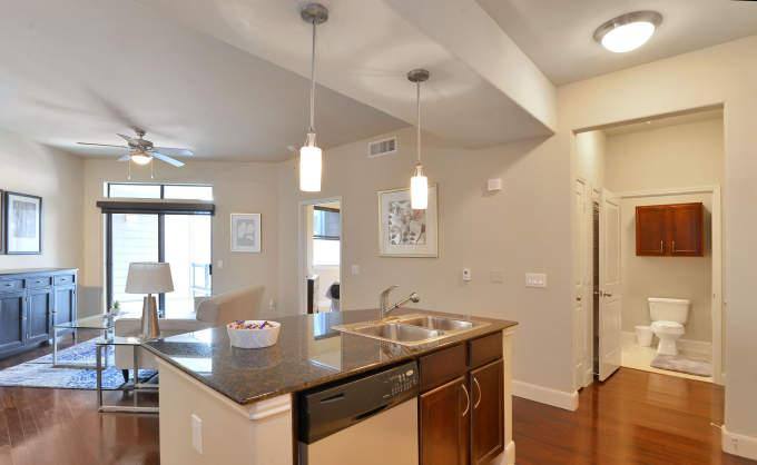 Apartment for rent at 1111 Post Oak Blvd, Houston, TX 77056
