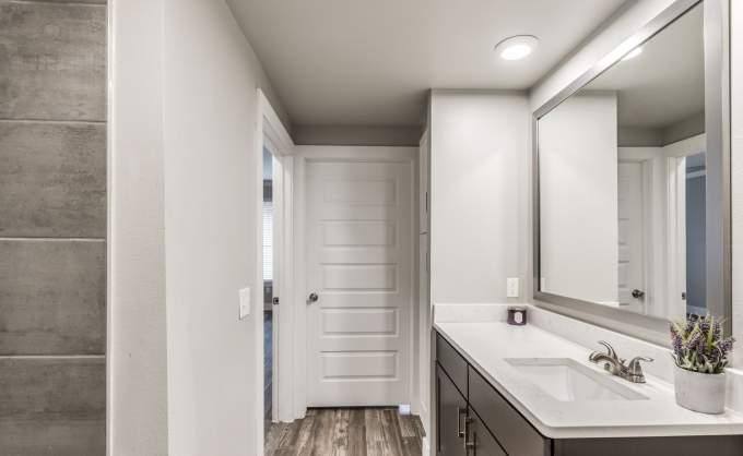 Apartment for rent at 9550 Meyer Forest Dr, Houston, TX 77096