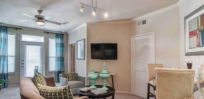 Apartment for rent at 4550 N Braeswood Blvd, Houston, TX 77096