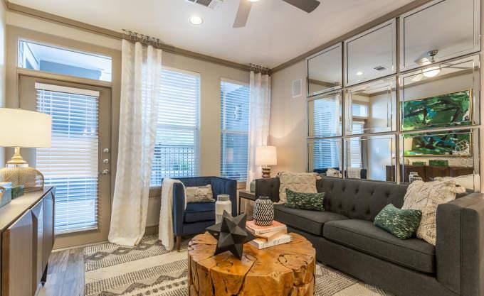 Apartment for rent at 180 W Gray St, Houston, TX 77019