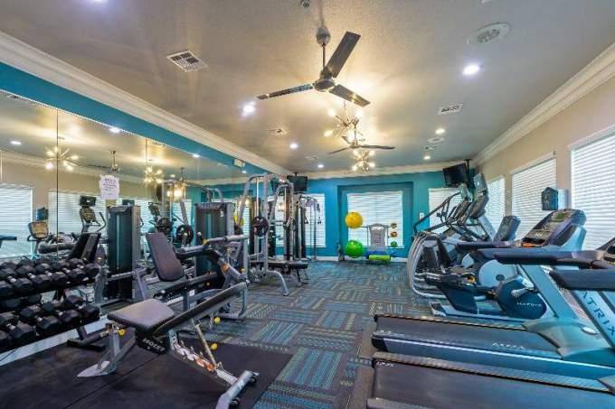 Apartment for rent at 4300 Bay Area Blvd, Houston, TX 77058