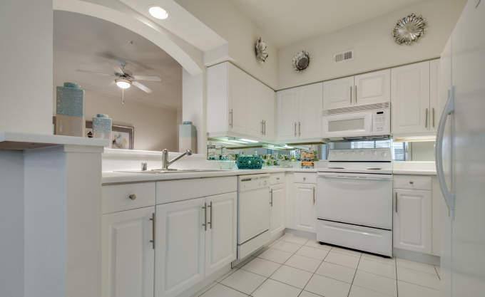 Apartment for rent at 3121 Buffalo Speedway, Houston, TX 77098