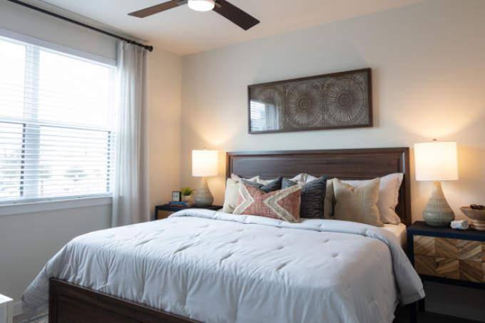 Apartment for rent at 1550 Burnett St, Houston, TX 77009