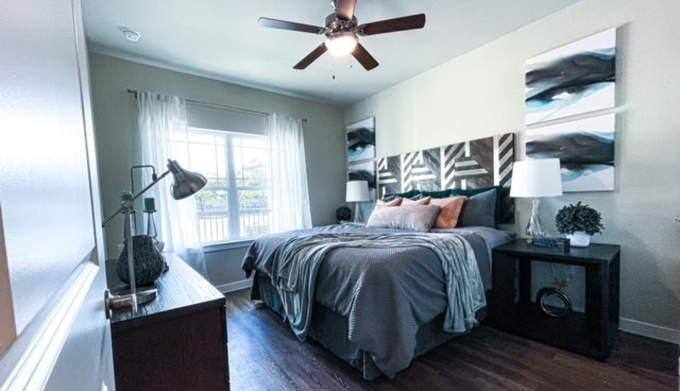 Apartment for rent at 3530 W 12th St, Houston, TX 77008