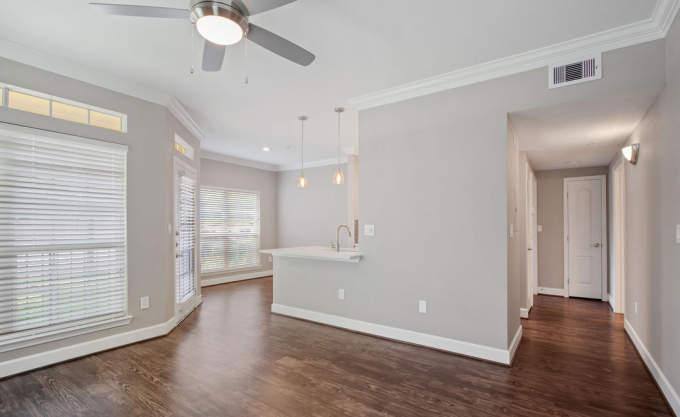 Apartment for rent at 15135 Memorial Dr, Houston, TX 77079