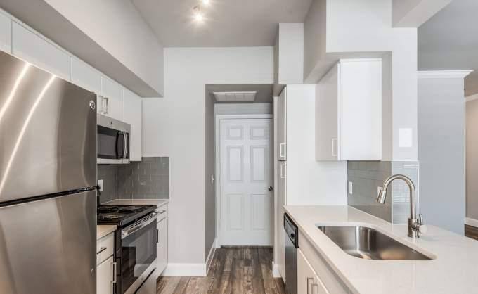 Apartment for rent at 19100 Glenwest Dr, Friendswood, TX 77546