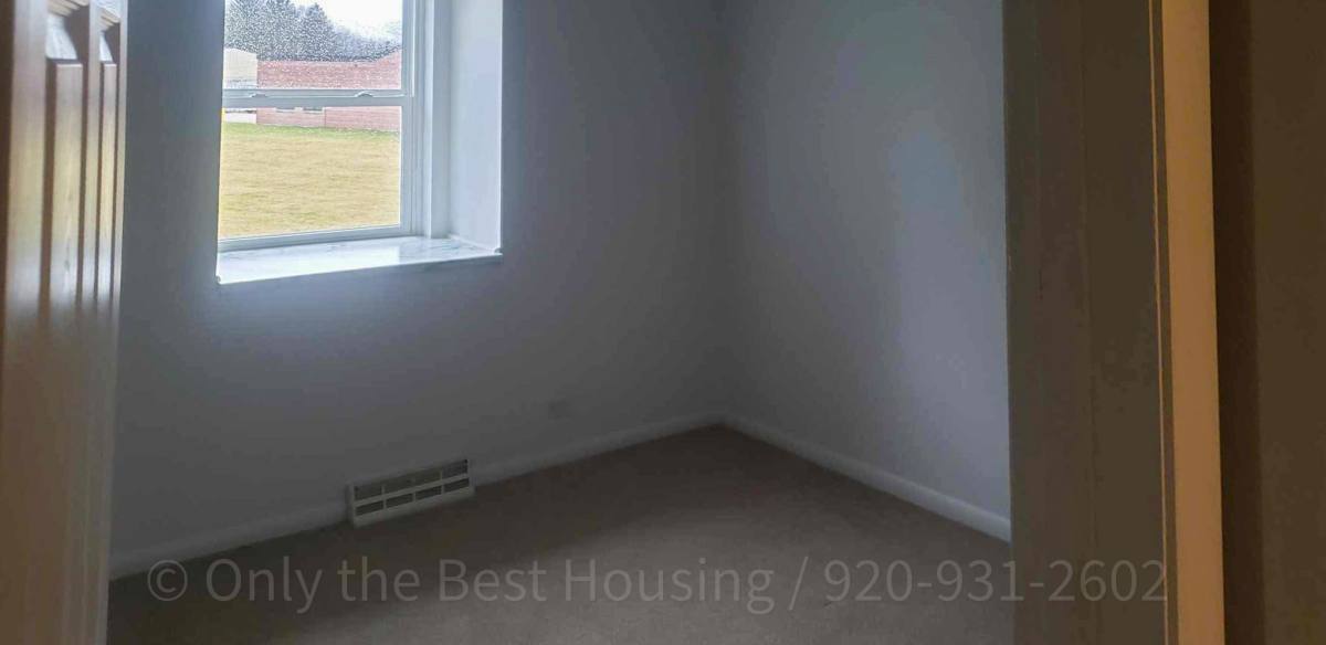Apartment for rent at 585 Edgewood Dr #3, Burlington, WI 53105