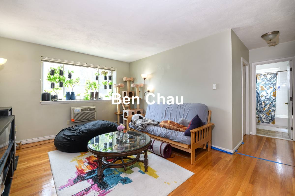 Apartment for rent at 259 Summer St #1B, Somerville, MA 02143