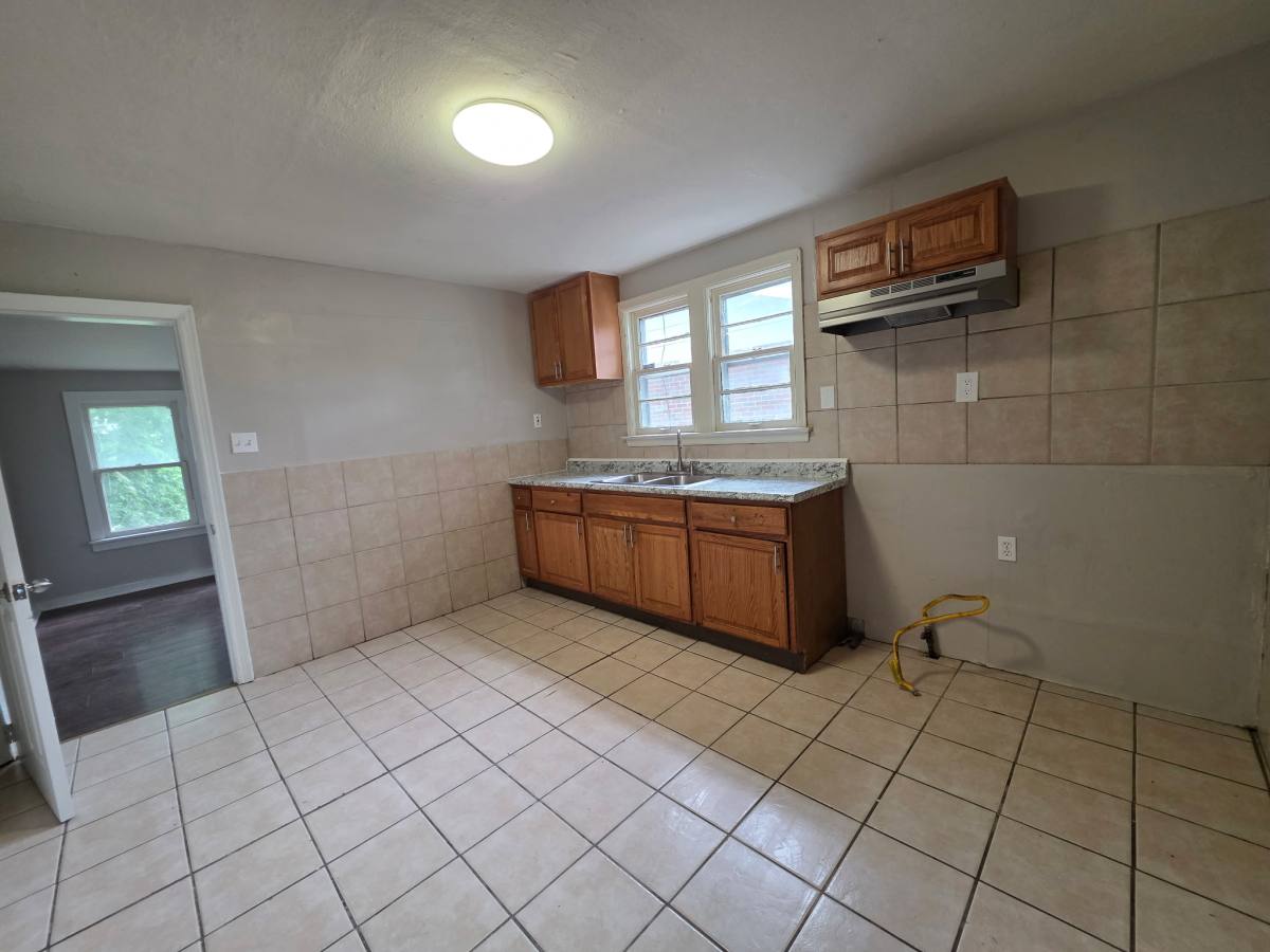 House for rent at 8986 Ramona Ave, Saint Louis, MO 63121