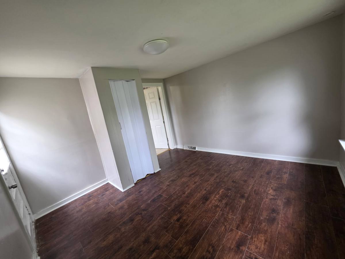 House for rent at 8986 Ramona Ave, Saint Louis, MO 63121