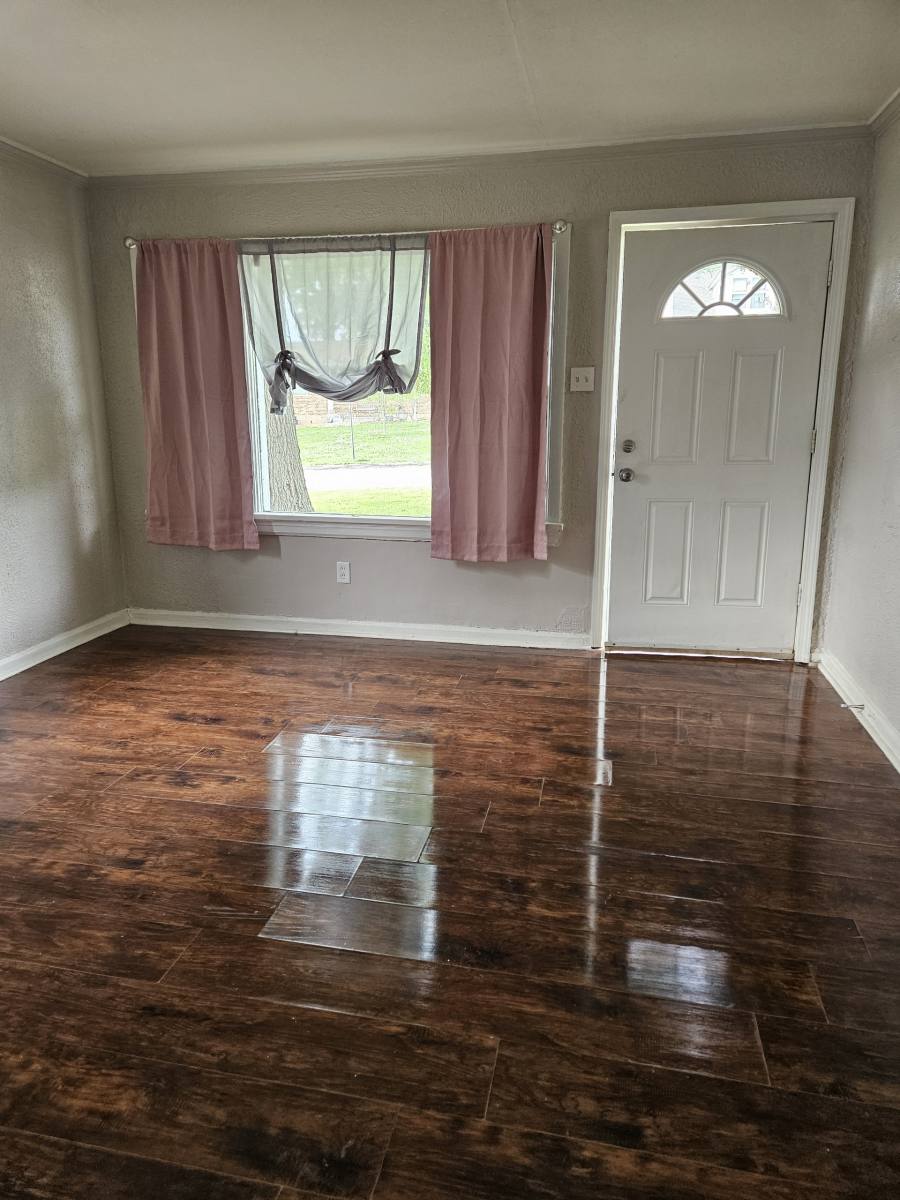 House for rent at 8986 Ramona Ave, Saint Louis, MO 63121
